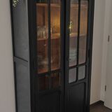 Armoire vitrée parisienne