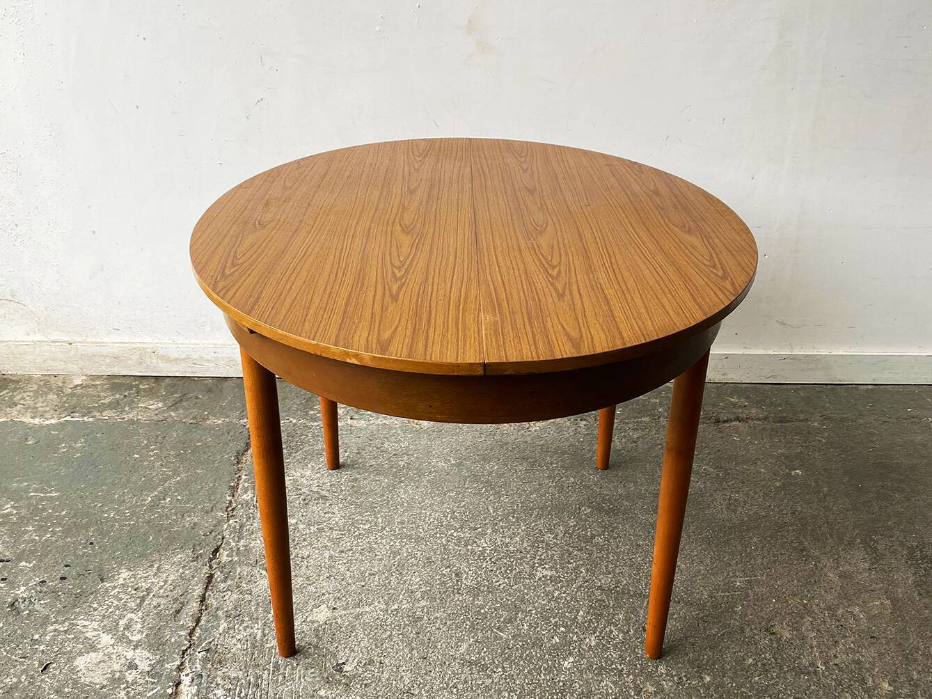 Table à manger extensible moderne du milieu du siècle des années 1960 par Schrieber
