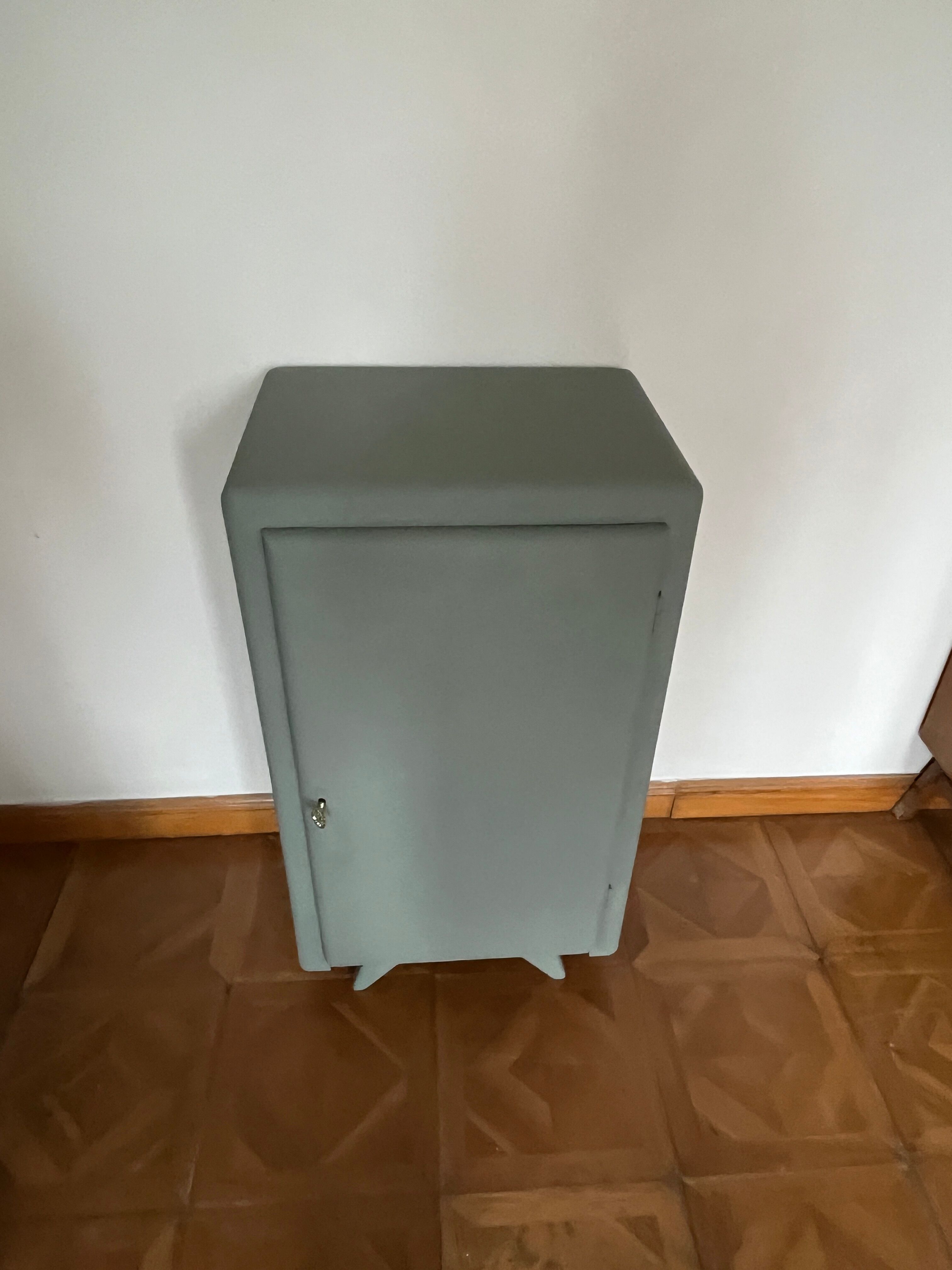 Sideboard feet compass green gray