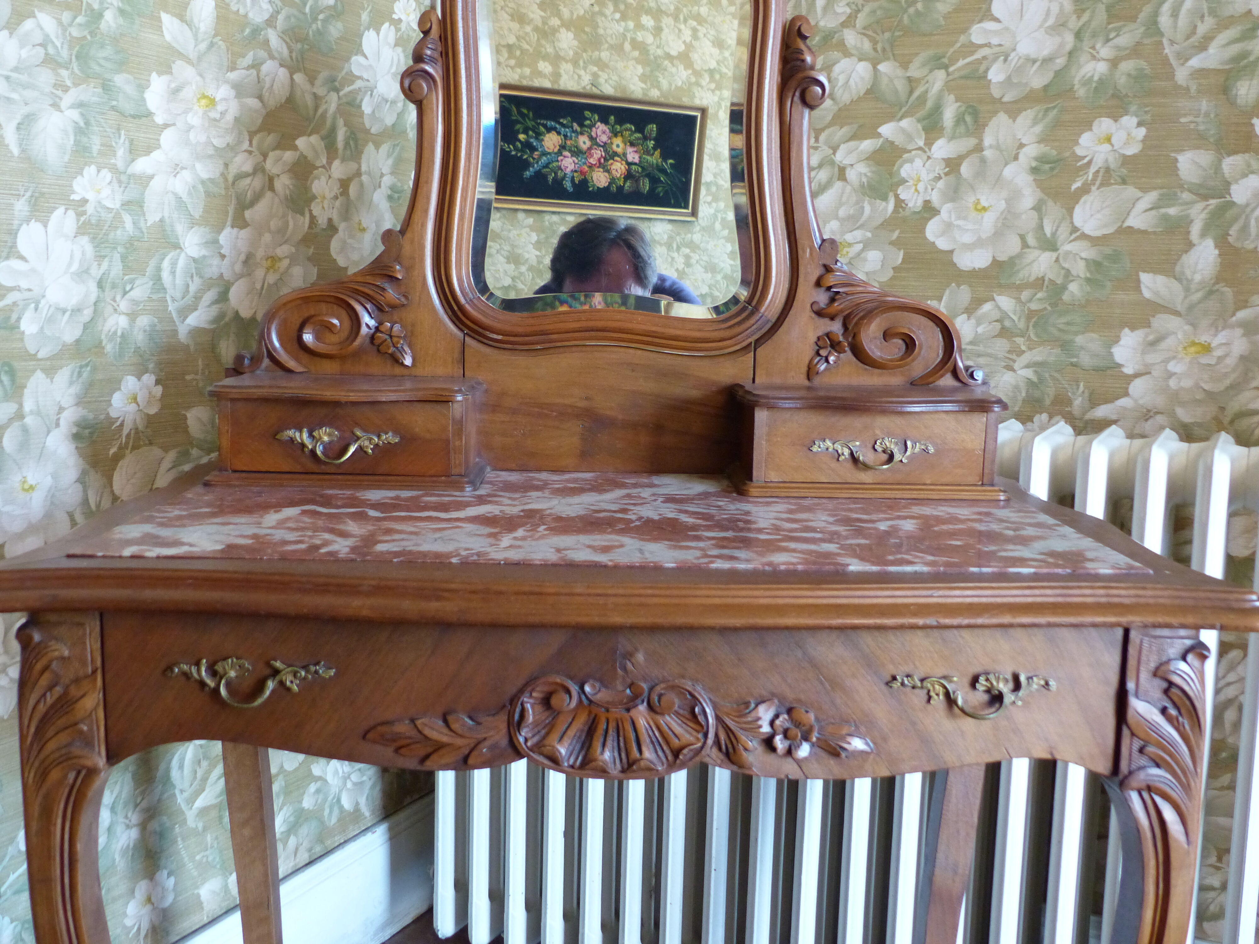 WALNUT DRESSING TABLE SCULPTS STYLE LOUIS XV ROCAILLE 1900