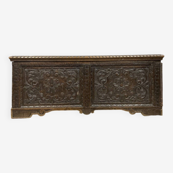 Louis XIV period chest in solid oak with brown patina circa 1680