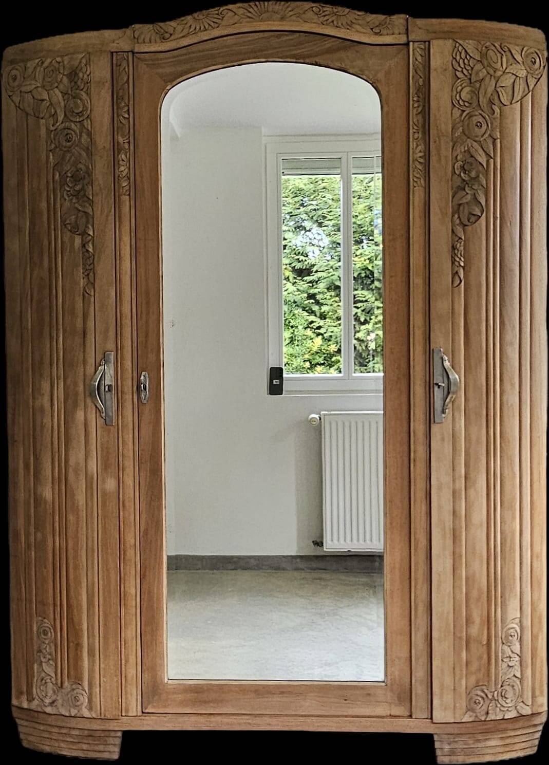 Armoire Art déco, 3 portes, 1 miroir, sablée