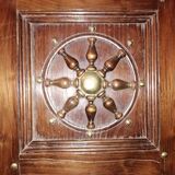 Old enclosed bed library