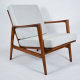 Fauteuil original restauré, tissu gris clair, années 1960, usine de meubles Swarzedzka
