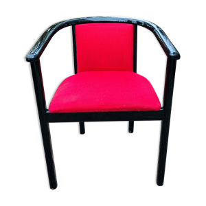 fauteuil rouge et noir
