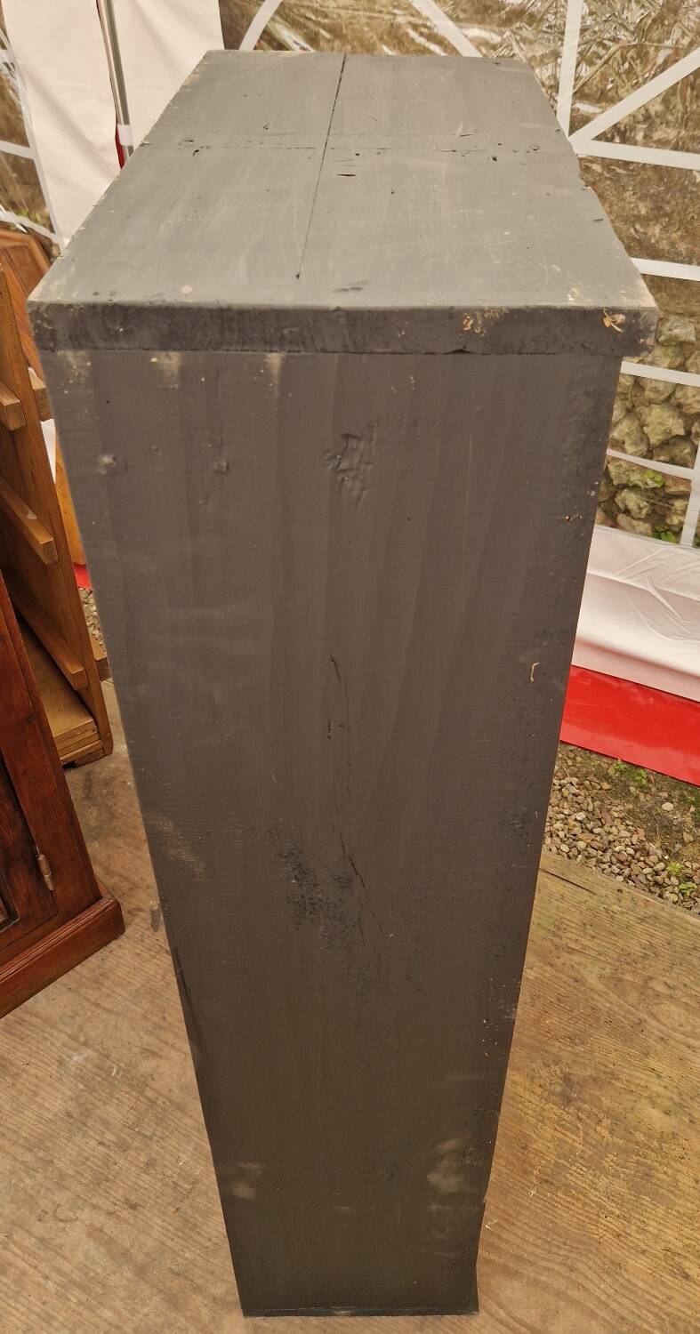 Workshop cabinet with lockers