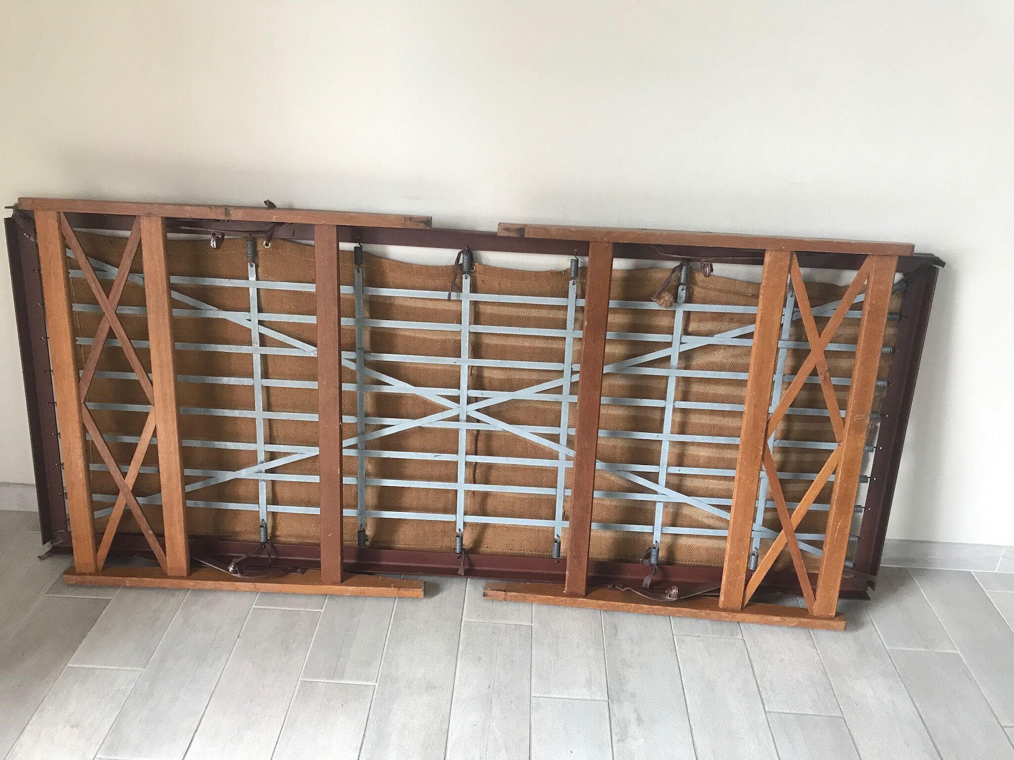 Wood bed Day bed vintage 50s 60s braces