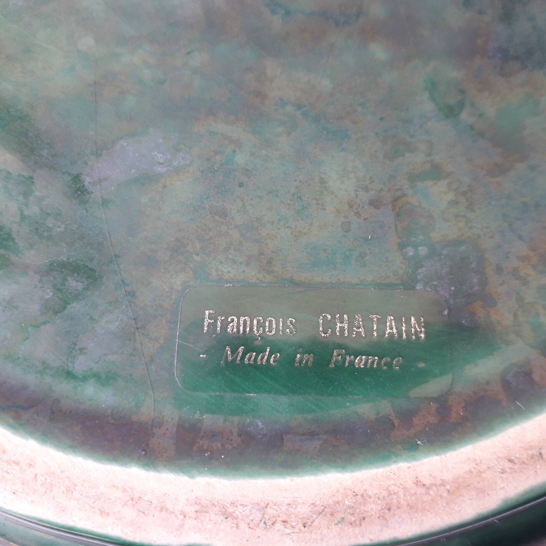 Green ceramic cache-pot