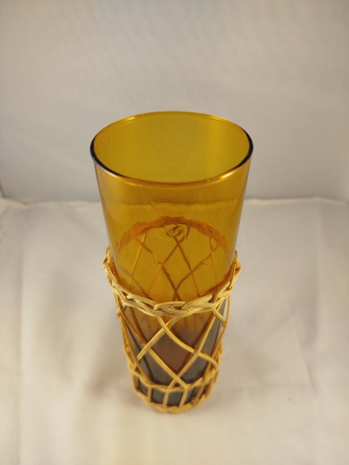 Carafe and 5 glasses set, amber glass and woven wicker, bohemian chic