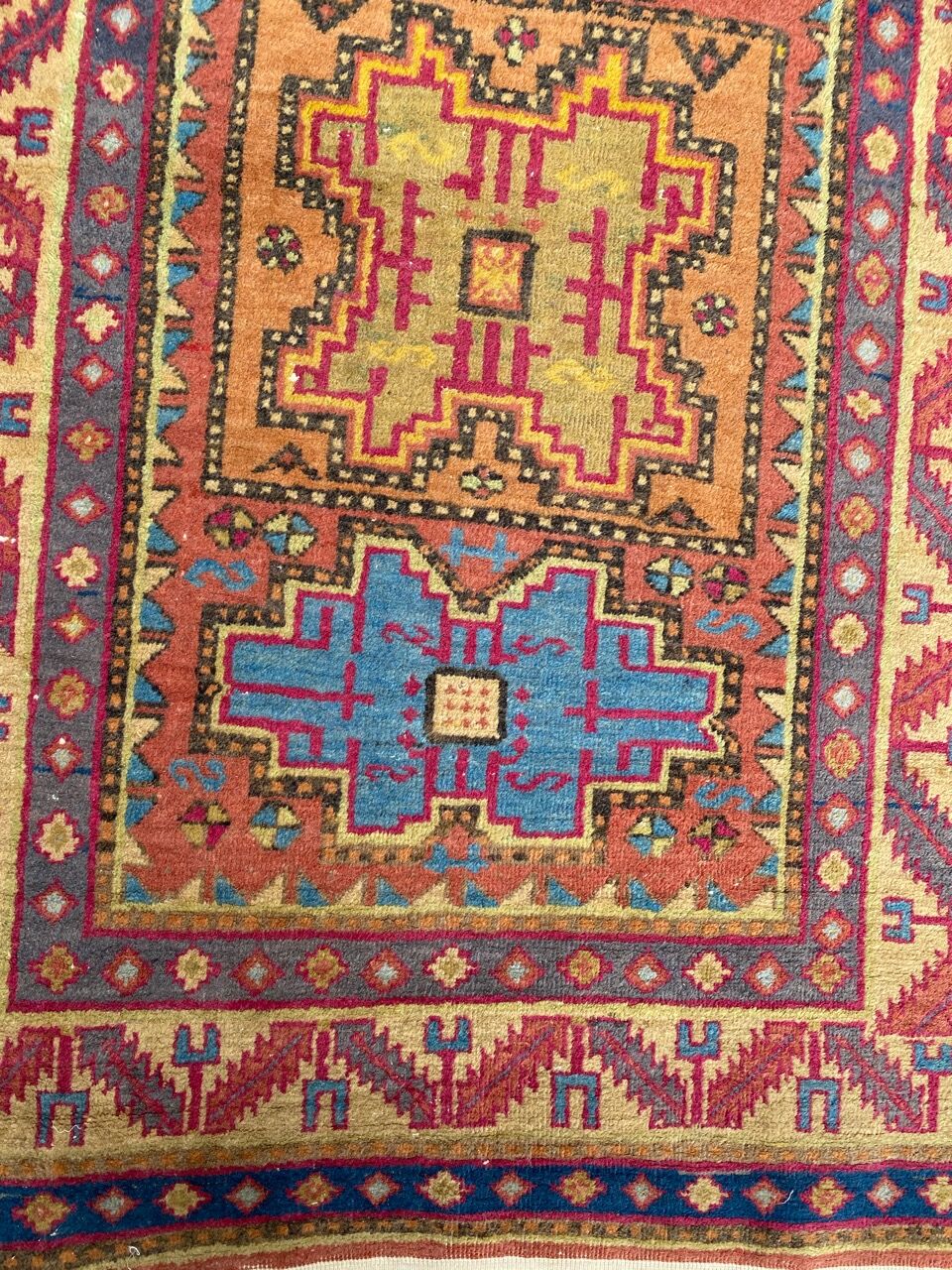 Vintage carpet sinkiang caucasian designs 92x150 cm