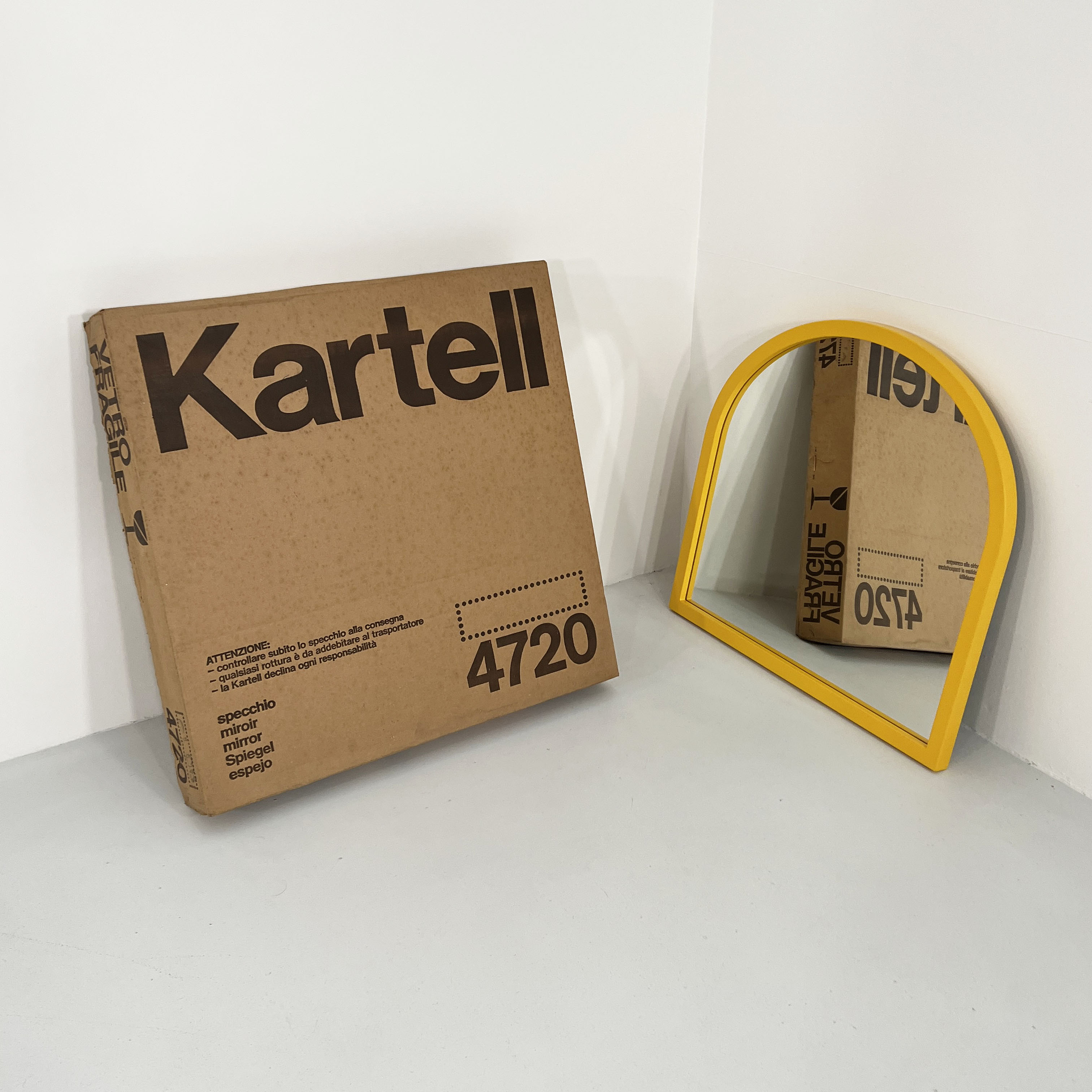 Mirror model 4720 yellow by anna castelli ferrieri for kartell