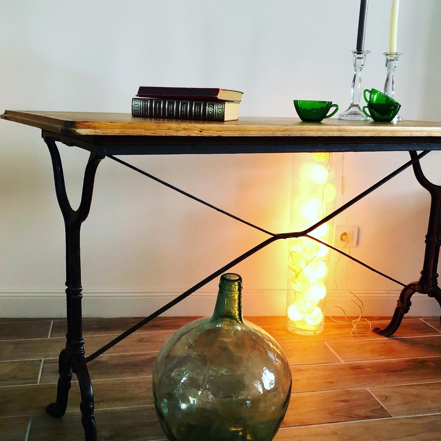 Table bistro Berg Paris