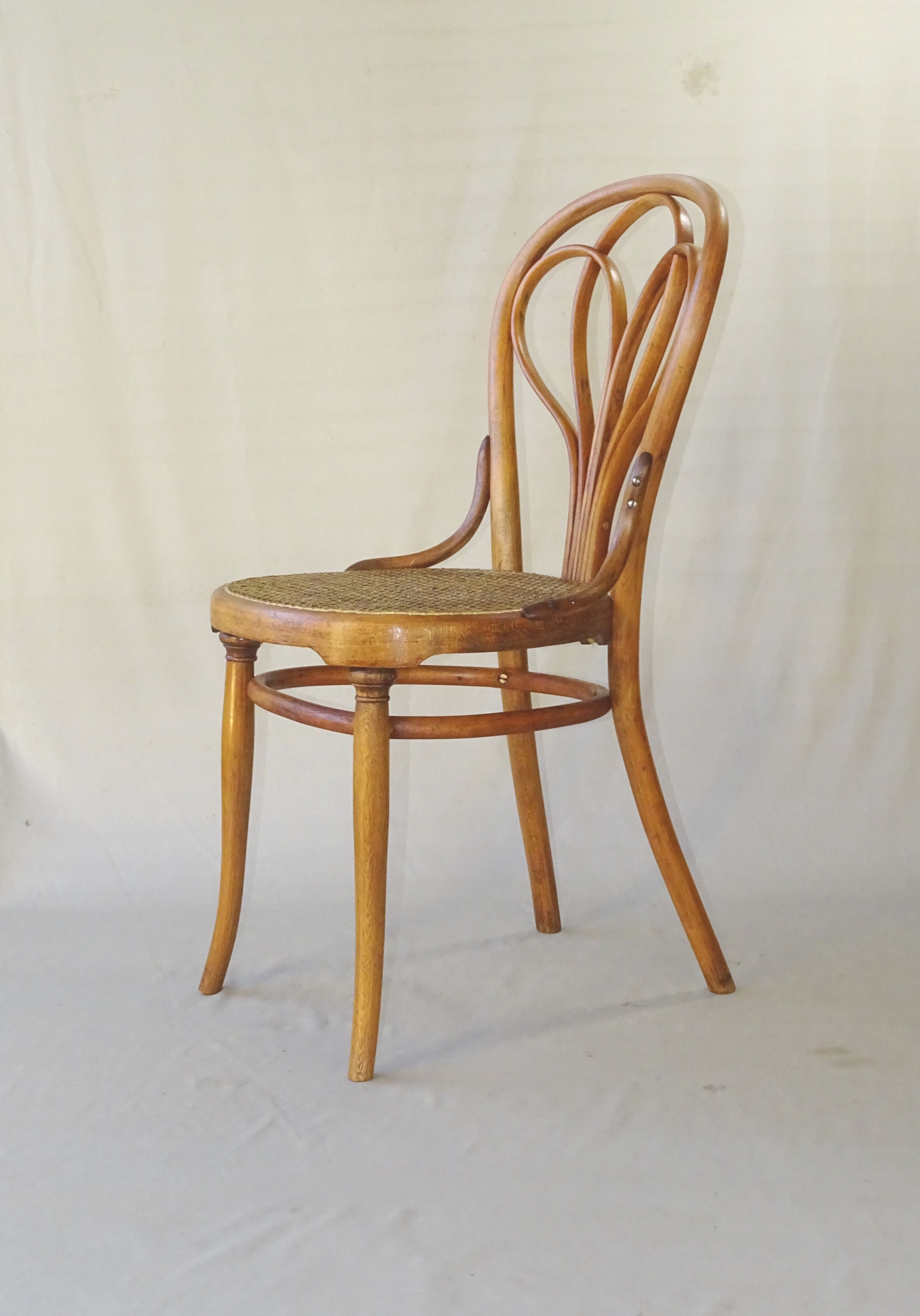 Bistrot de Vienne, chair Thonet N°25 Ca, 1880
