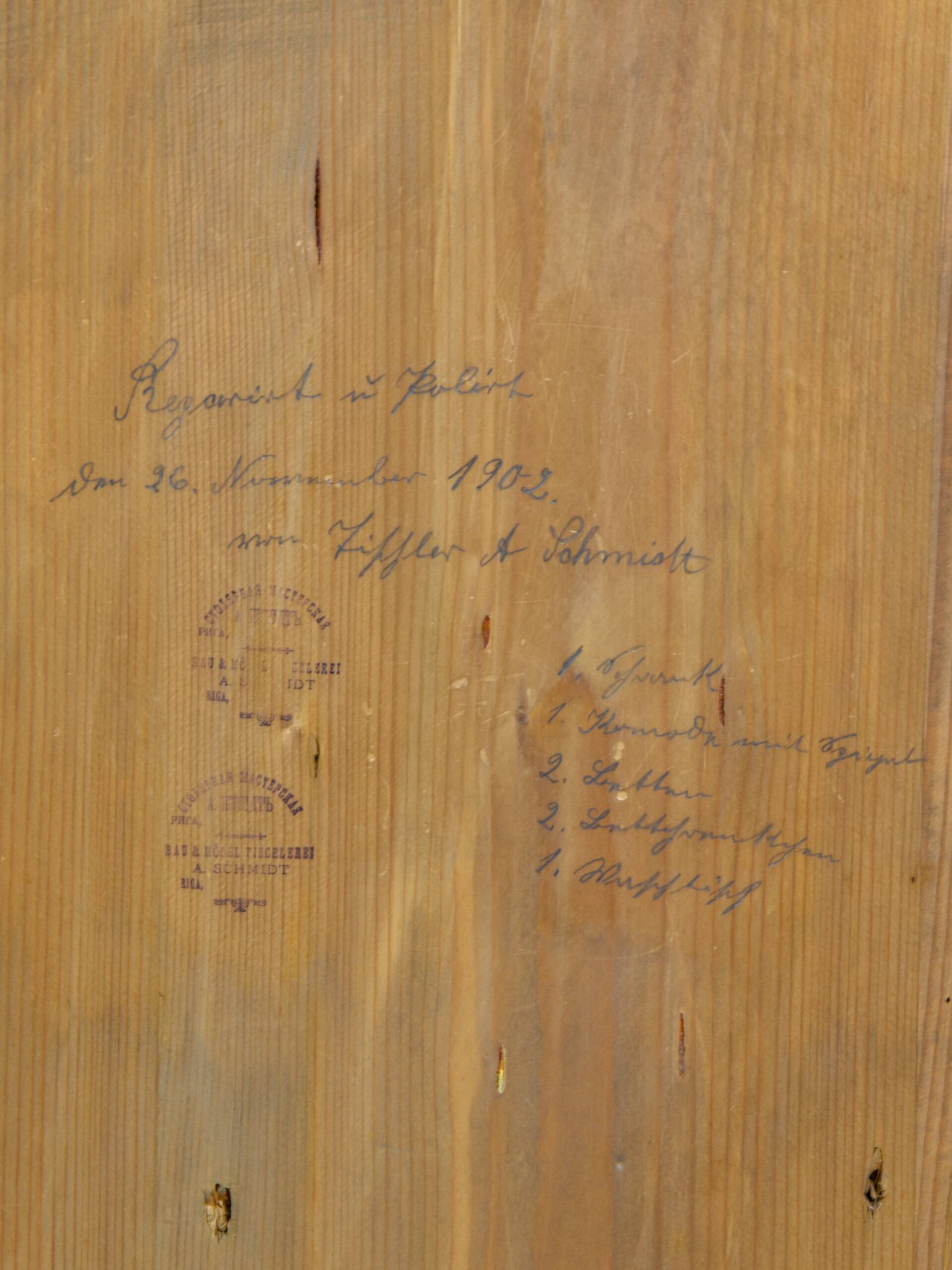 Commode coiffeuse Louis-Philippe en loupe d'orme et frêne - env. 1840-1860