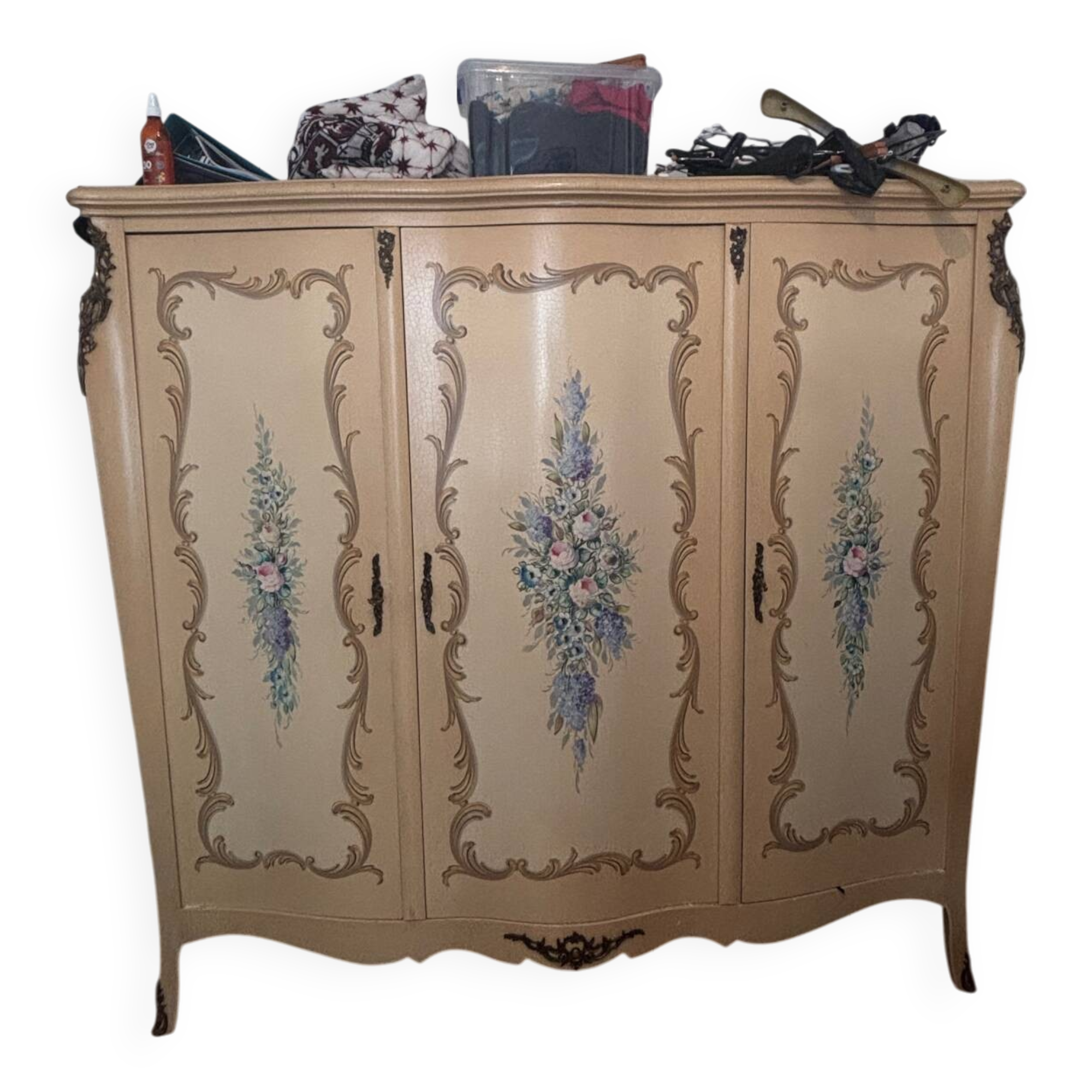 Vintage wardrobe / dressing room