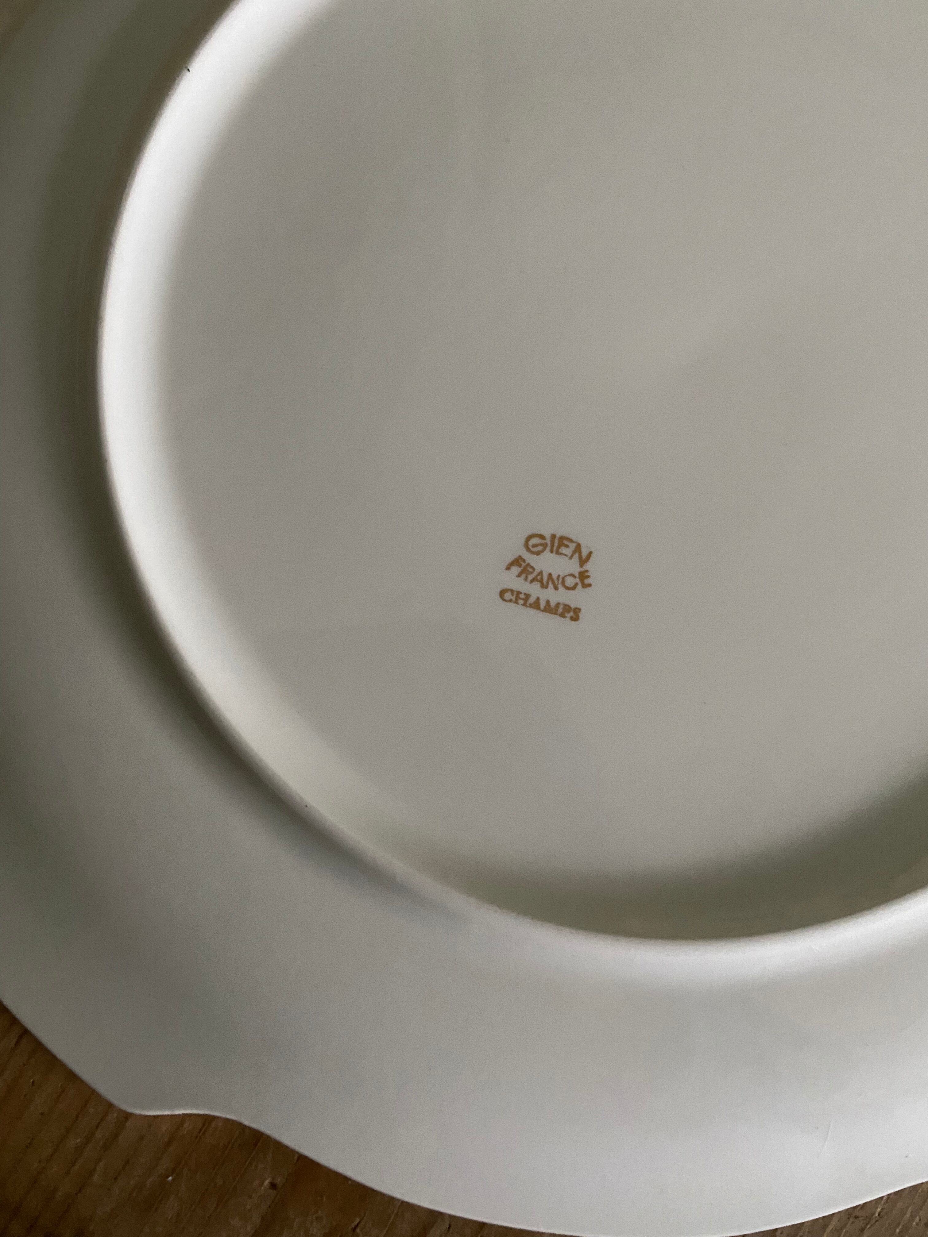 Old eared dish Gien model Champs