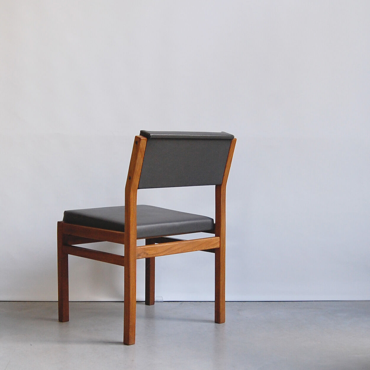 Pair of chairs model SA41 by Cees Braakman for Pastoe 1960s