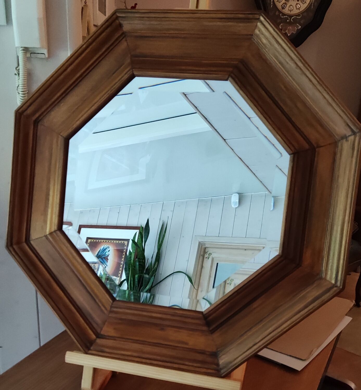 Beveled octagonal mirror