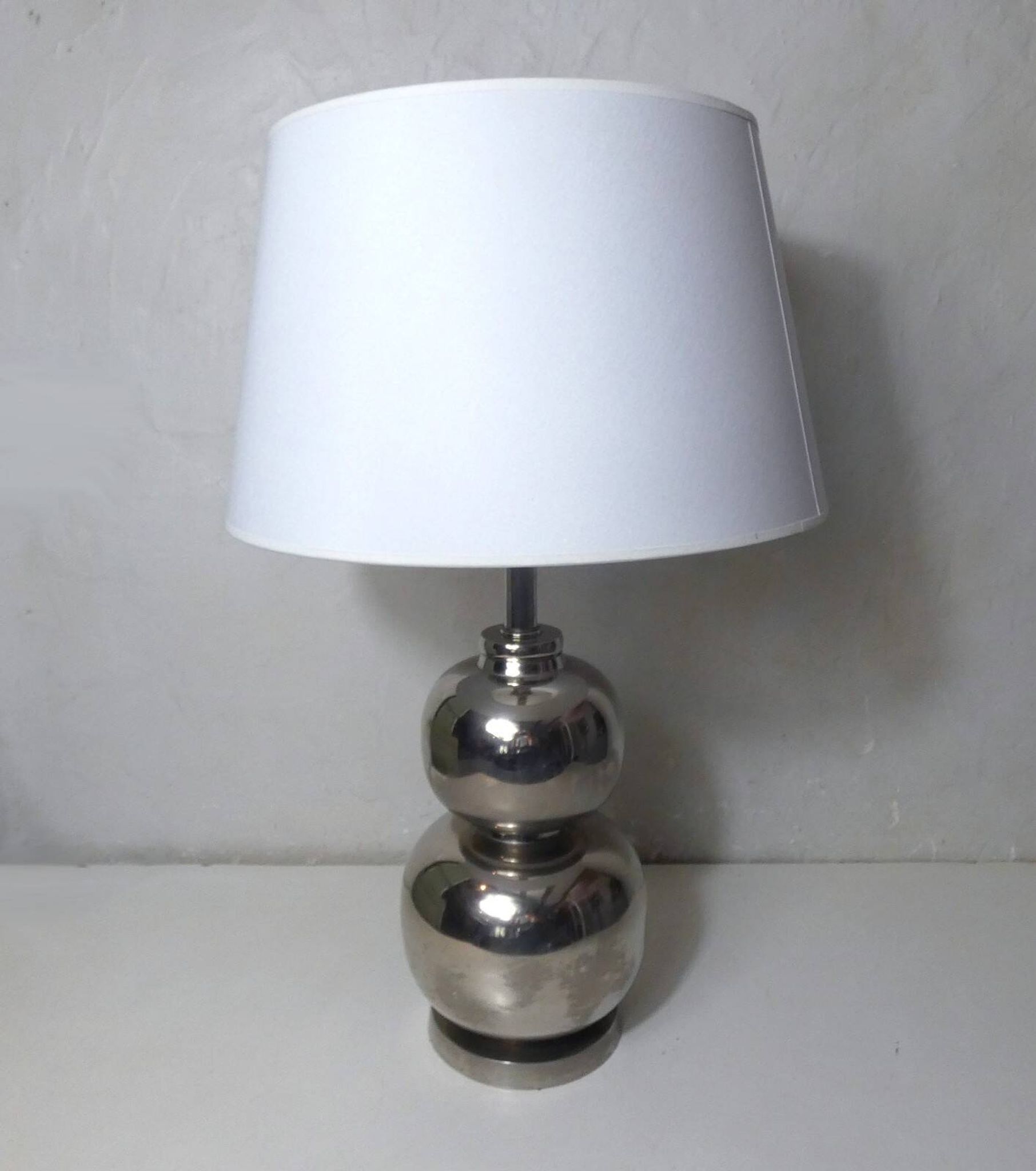 Vintage Space Age lamp with silver chrome metal ball base and DRIMMER H lampshade