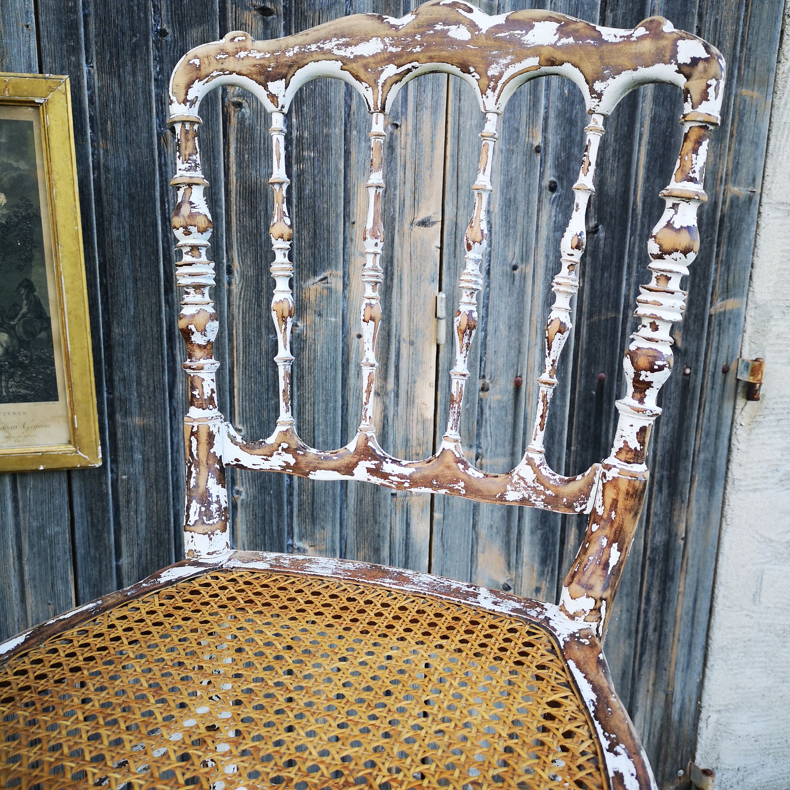 Chaise Napoléon III patinée blanche