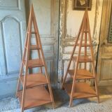 “Jodhpur” pyramid shelves in Rubberwood