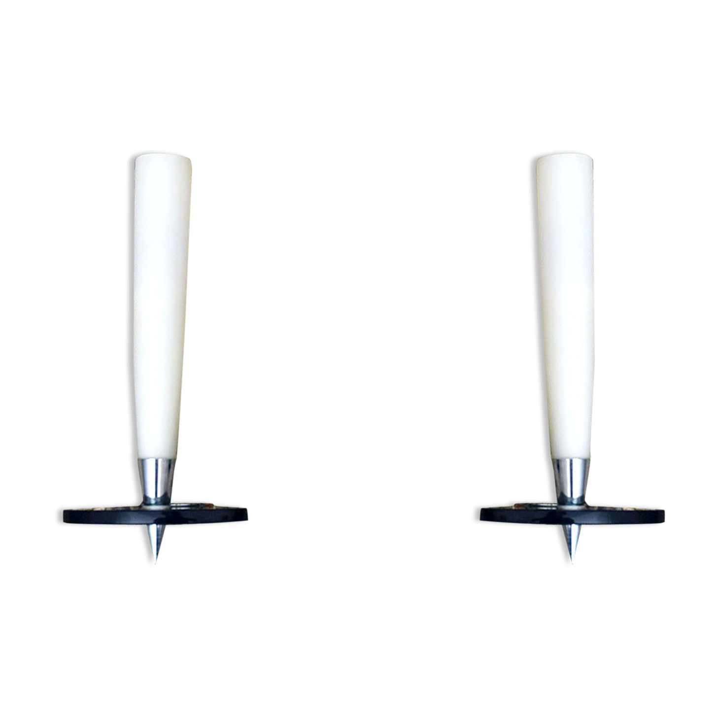 Set of two mid-century appliques in satin glass, crystal and chromed brass