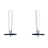 Ensemble de deux appliques du milieu du siècle en verre satiné, cristal et laiton chromé