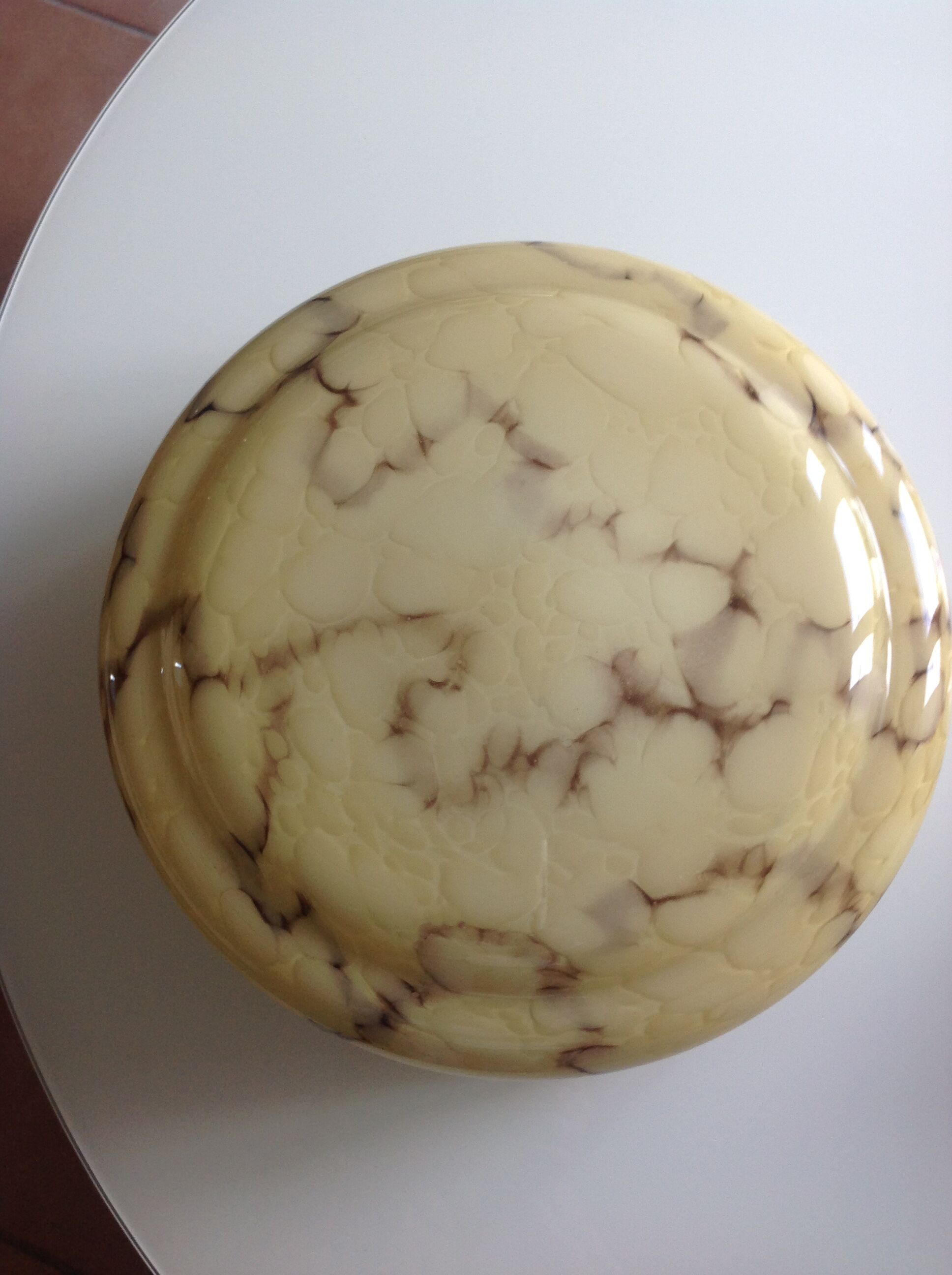 Art deco marbled glass bowl suspension
