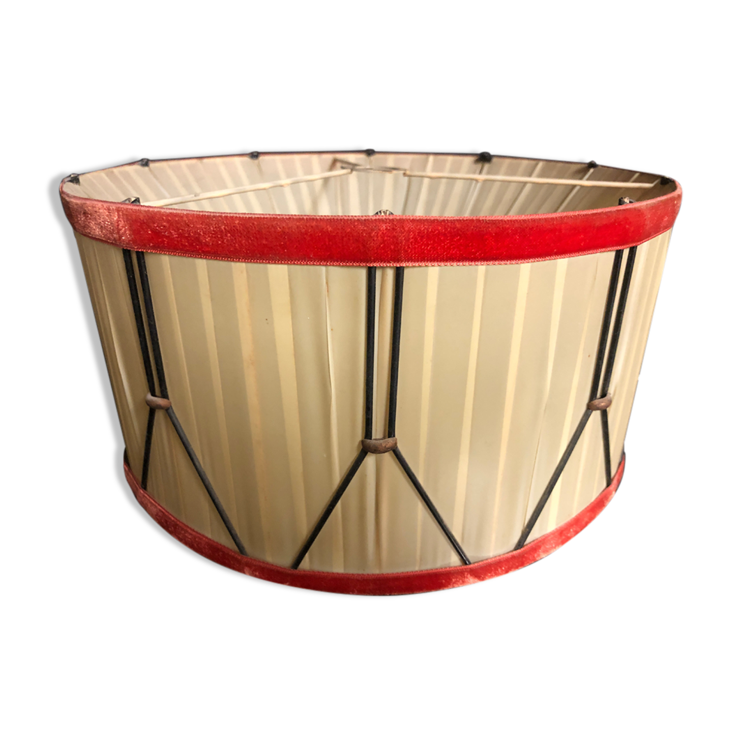Lustre 1960 form white and red drum
