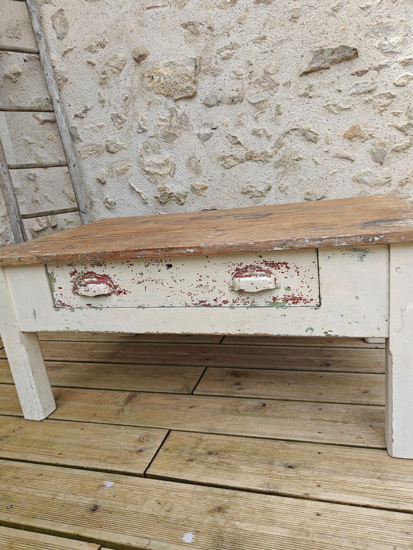 Distressed drawer coffee table, country farmhouse.