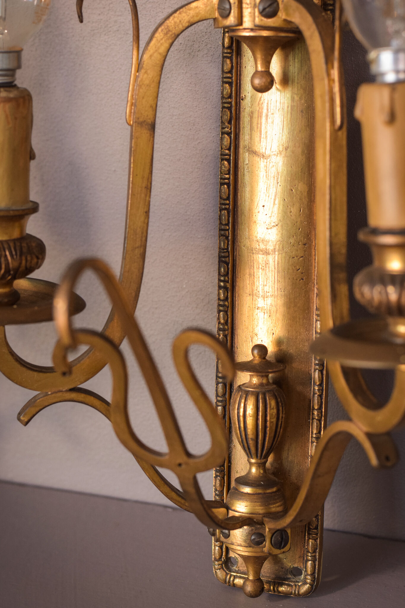 Classical High Quality Pair of Wall Lamps