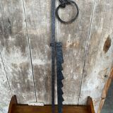 Ancienne crémaillère cuisson cheminée fer forge noir xixe vintage