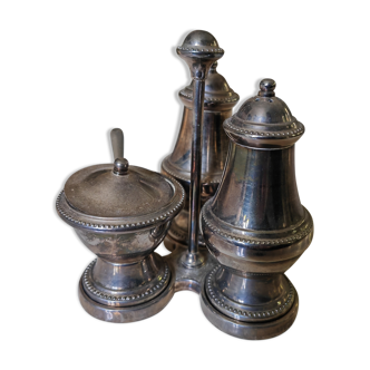 Cruet in silver metal