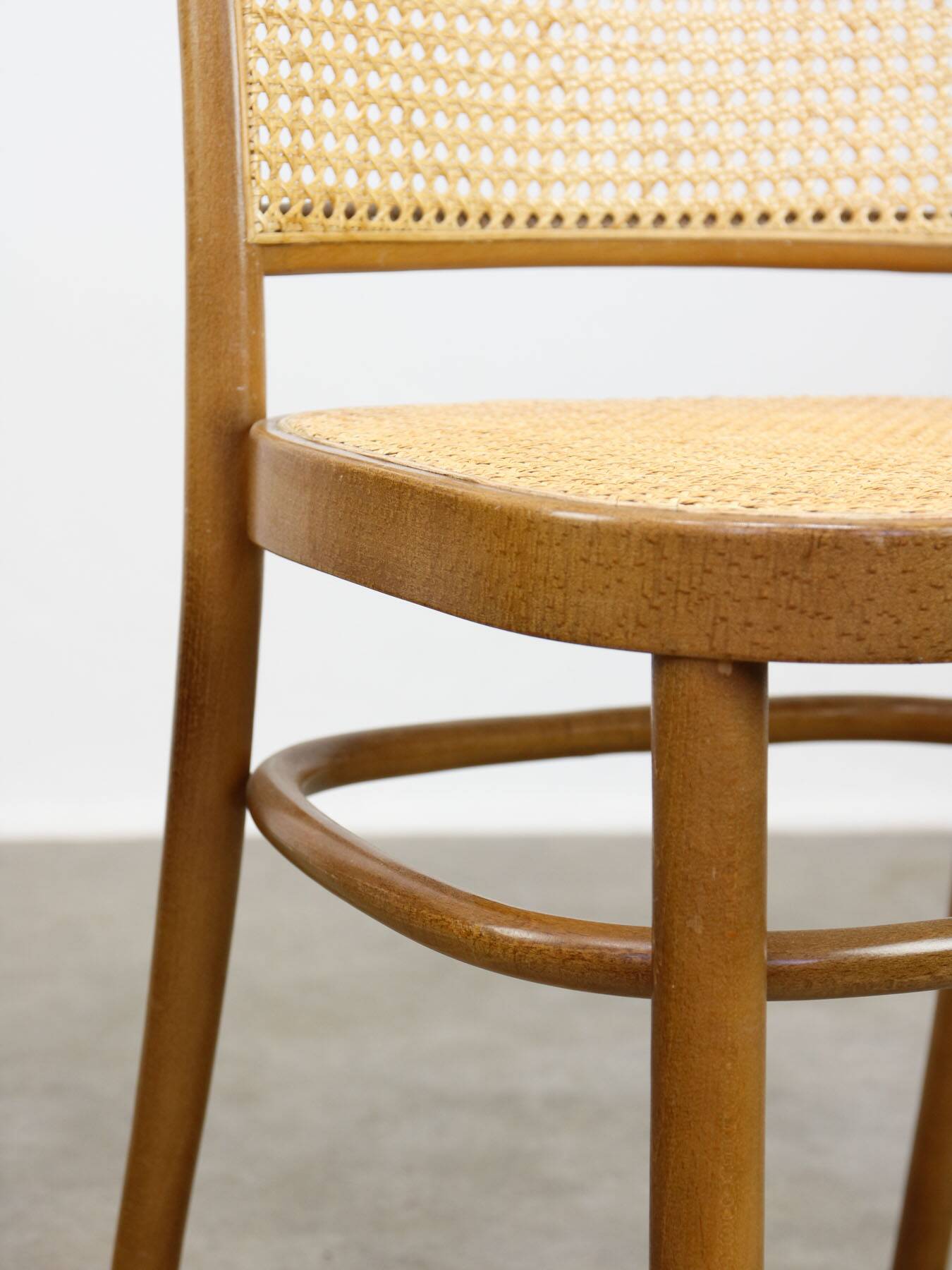Chaises en bois cintré Non. 811 par Michael Thonet, ensemble de 2