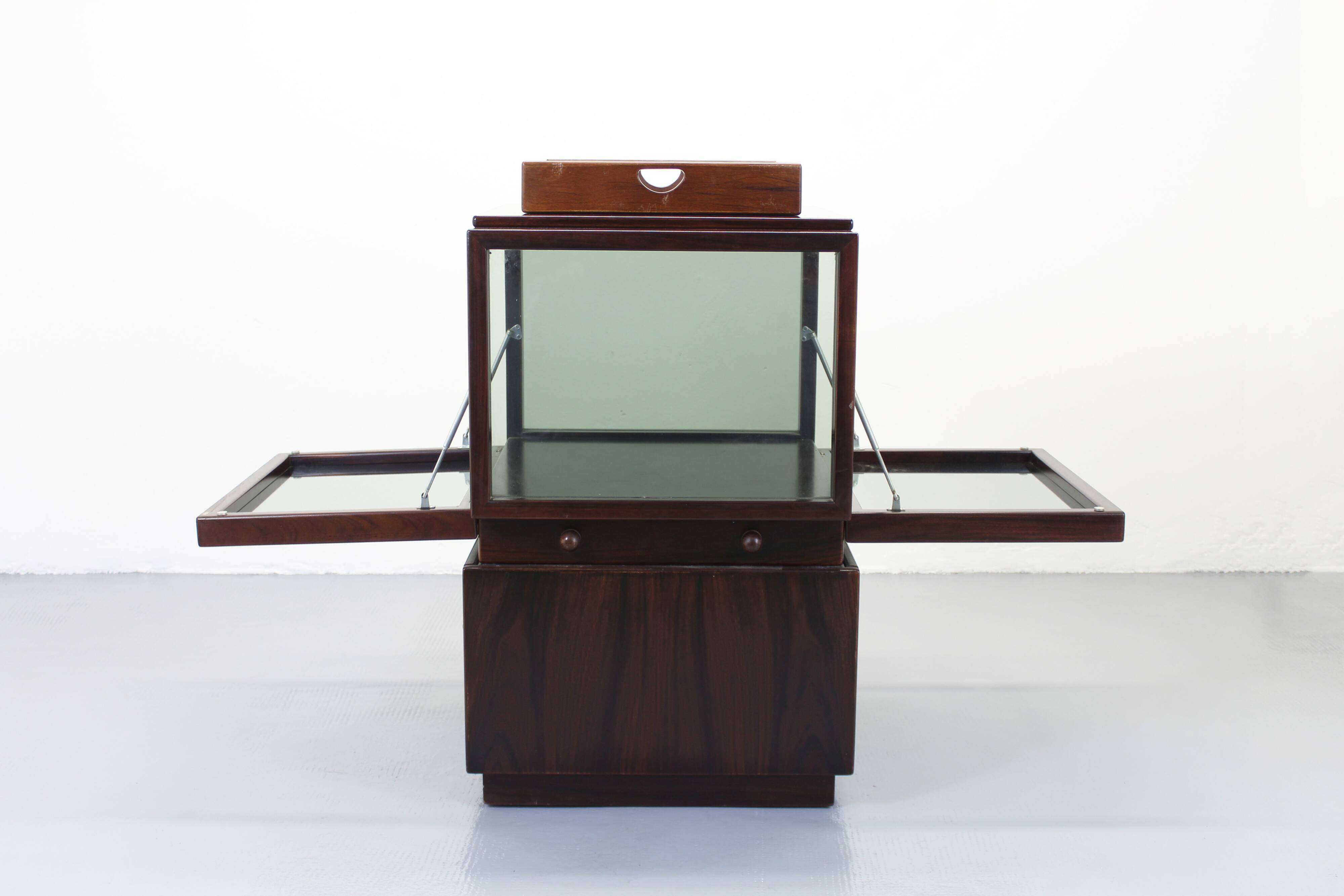 Bar Cabinet Gianfranco Frattini, Bernini