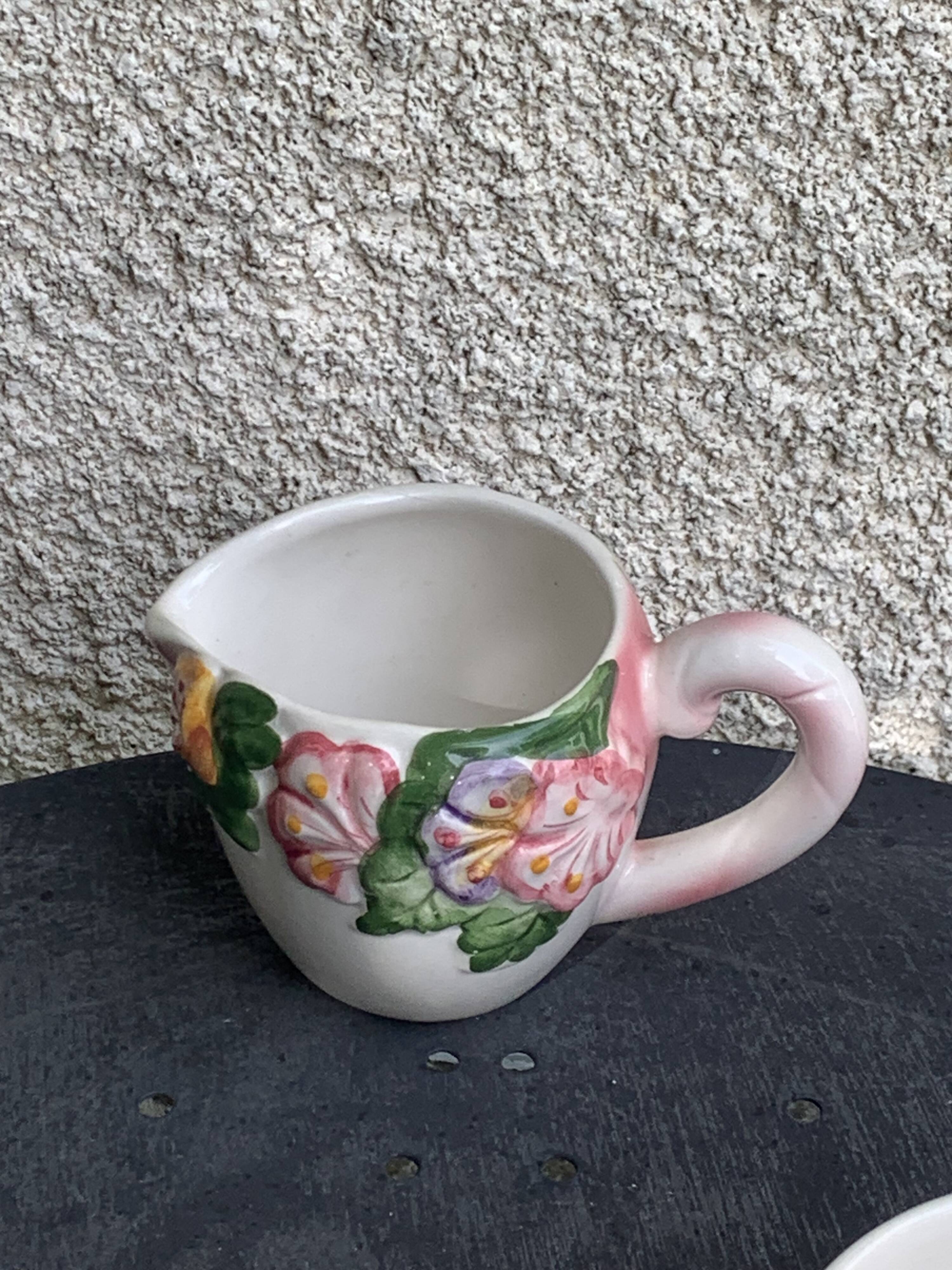 Lunch service in enameled ceramic, slip, white, pink and green, vintage