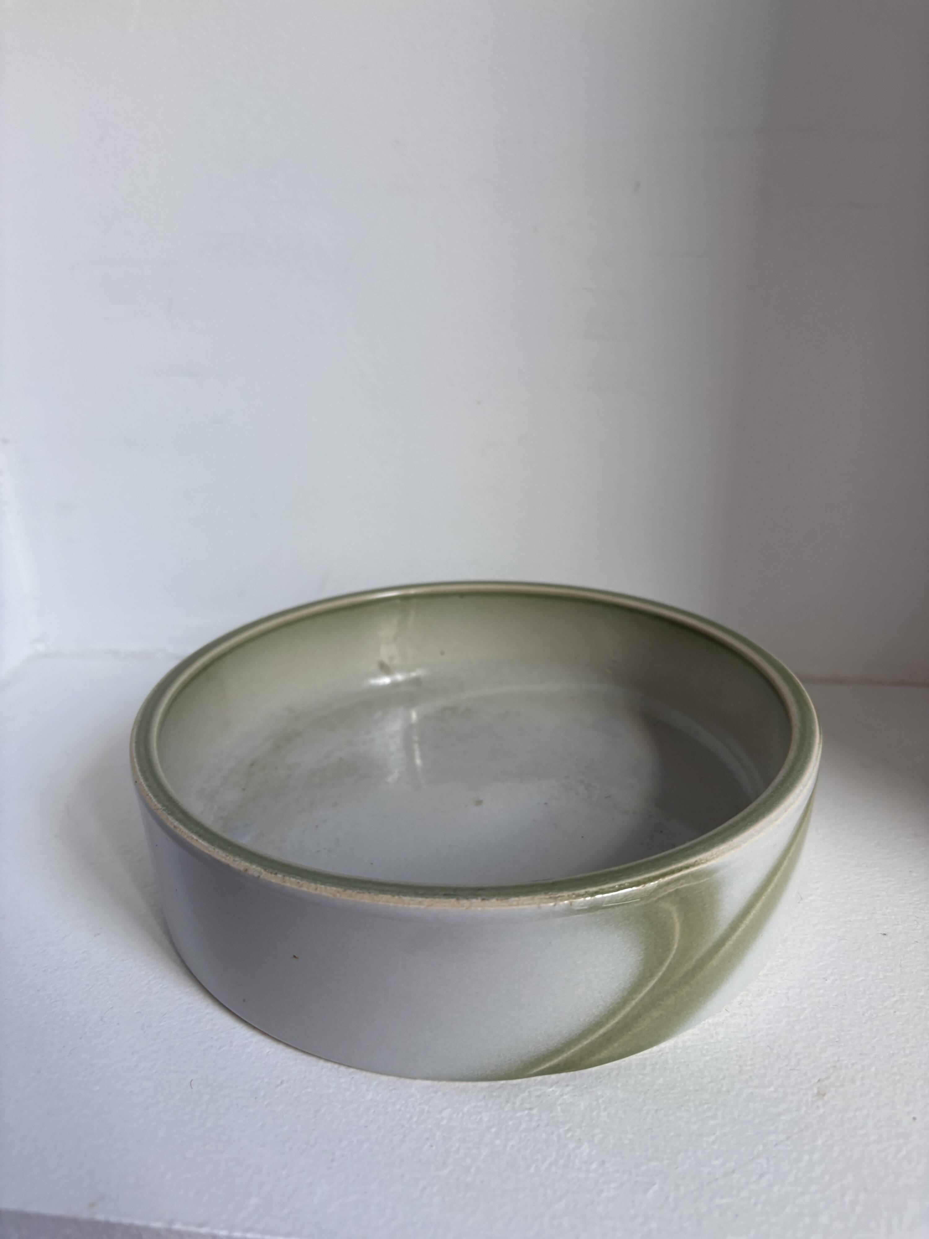Set of 22 decorative items