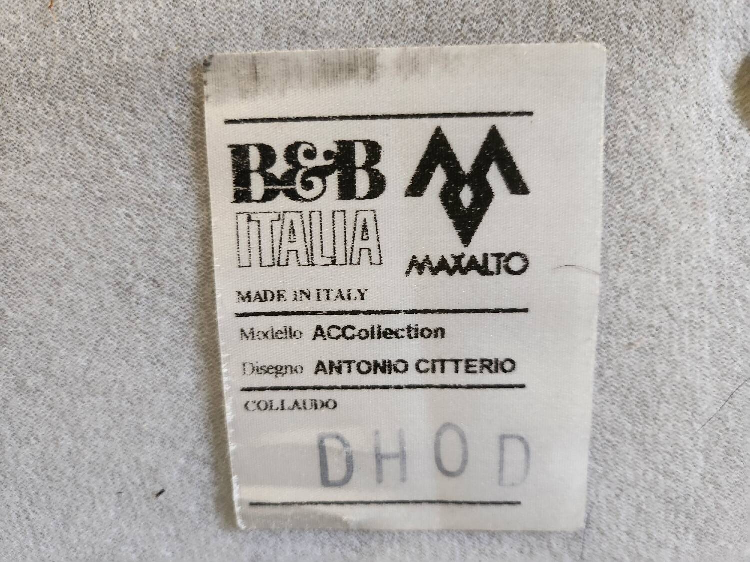 (B&B Italia) Maxalto Alcova bed - Antonio Citterio