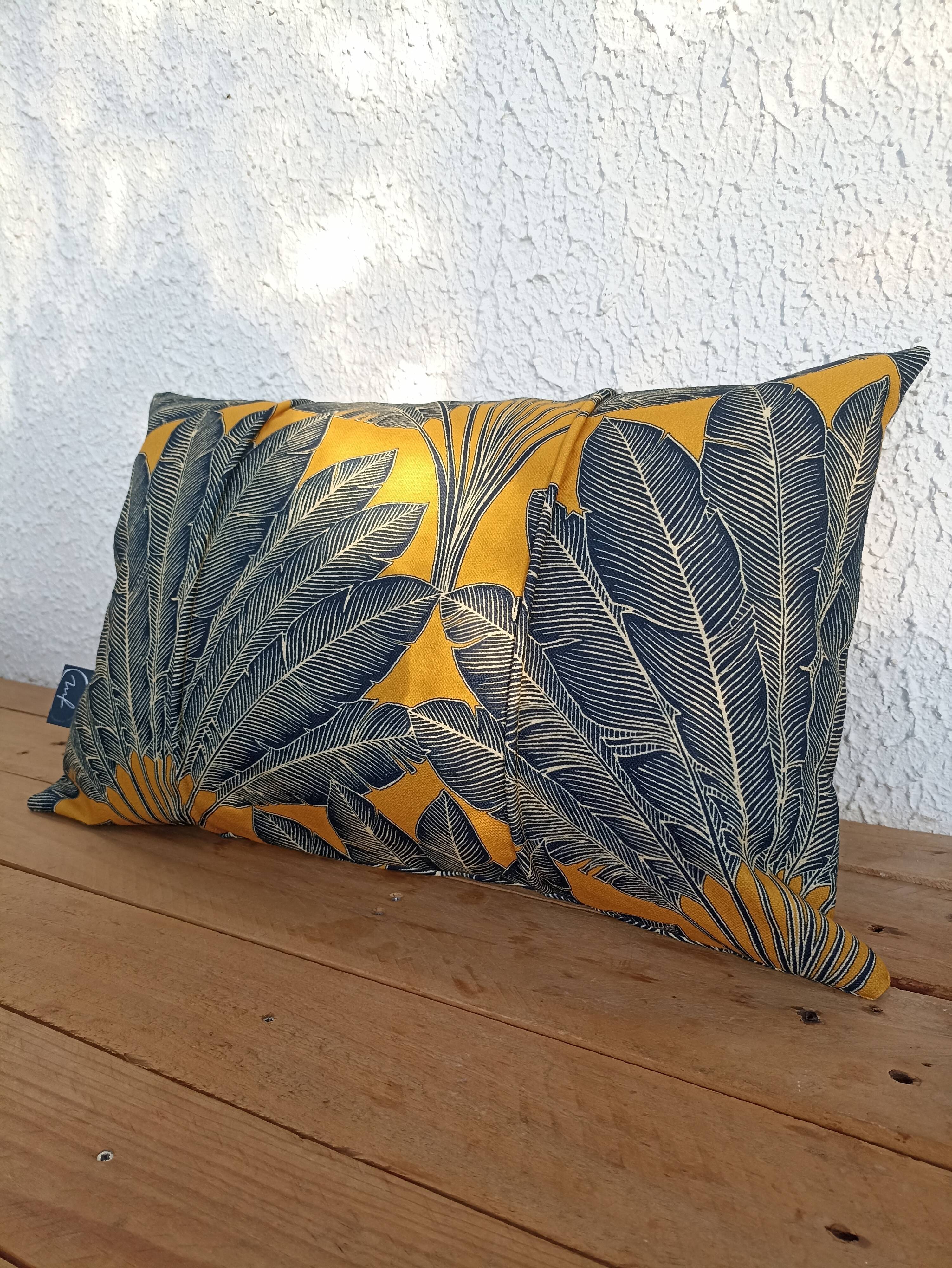 Coussin imprimé "feuille de l'arbre du voyageur" 50x30