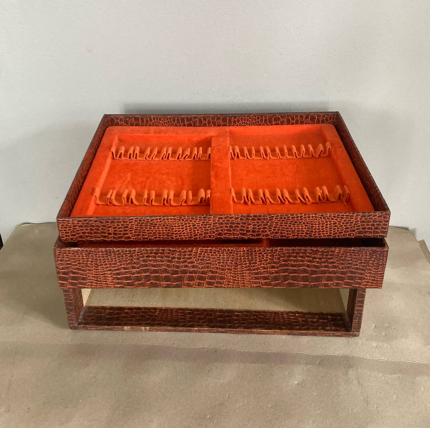 1960s cutlery box with Croco-style coating