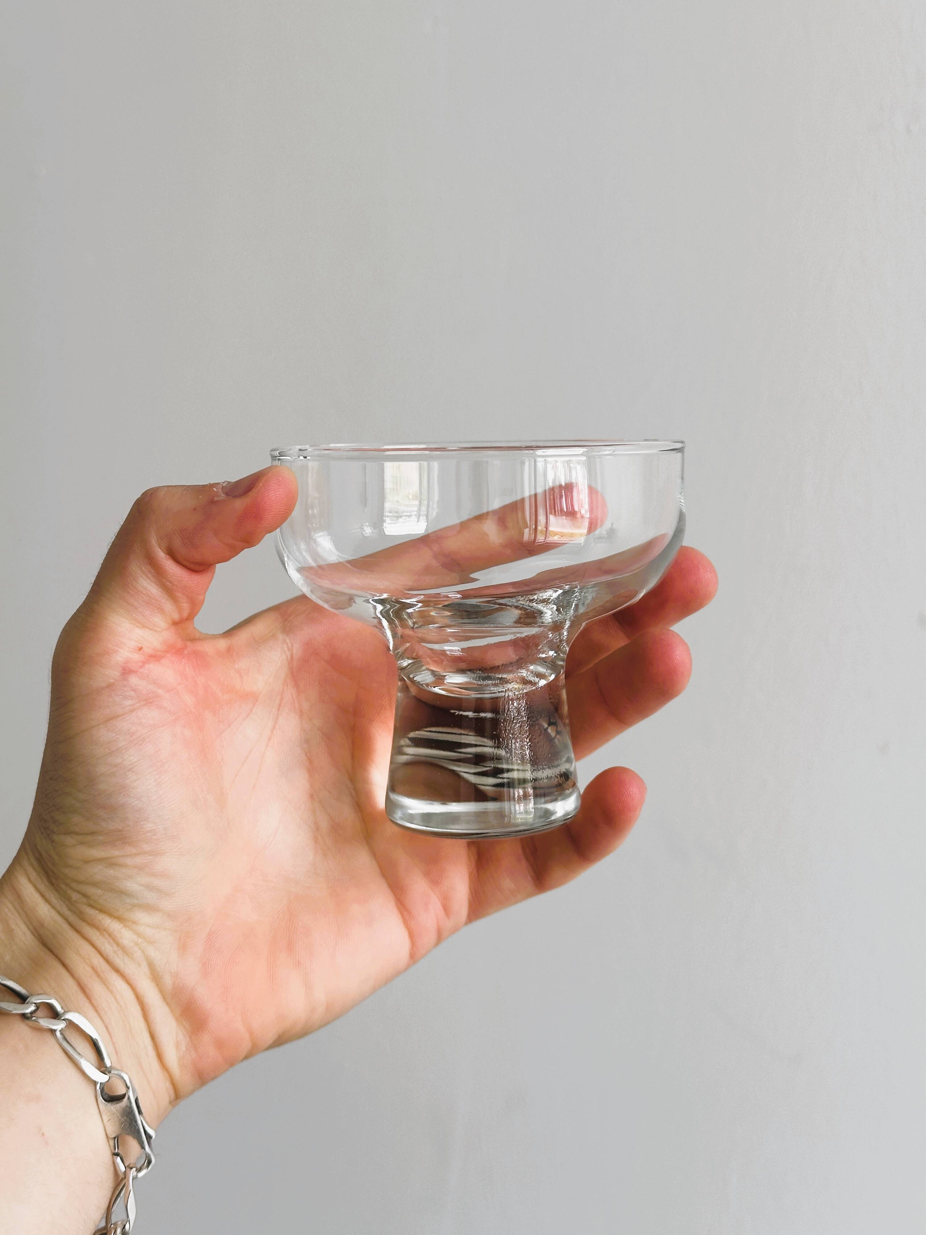 6 clear glass cups