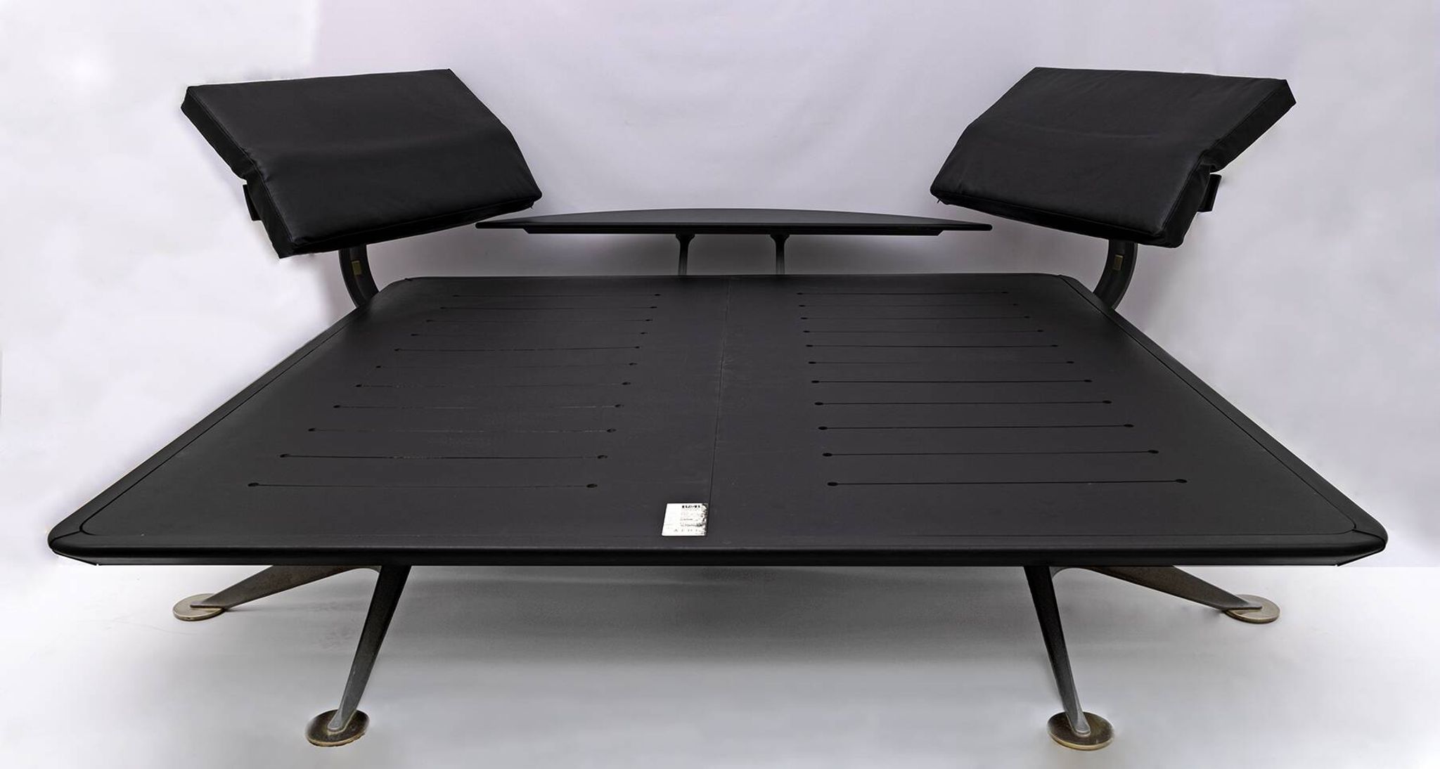 King Size double bed in brass and steel "Adia" by Paolo Piva for B&B, 1980s.
