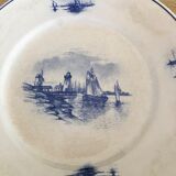 Série de 11 assiettes plates, faïence hollandaise, début XX