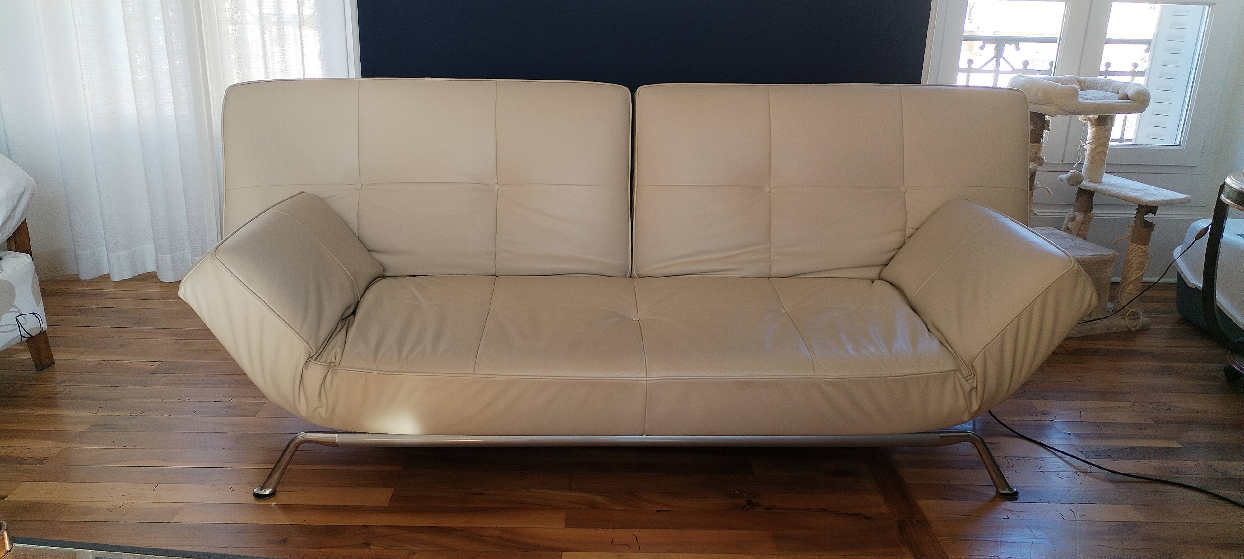 Canapé cuir beige smala de chezcinnz
