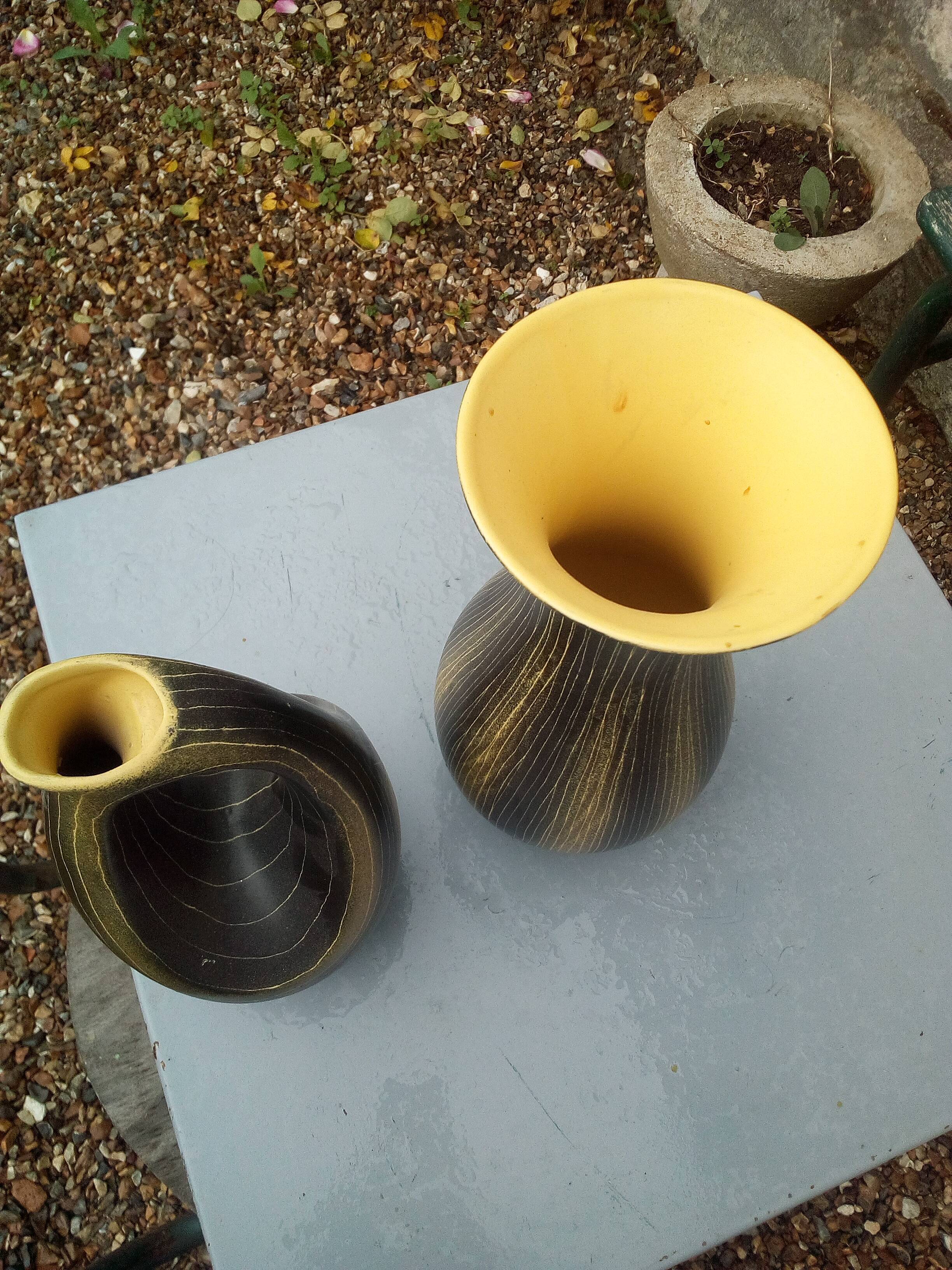 Paire de vases Saint Clément France