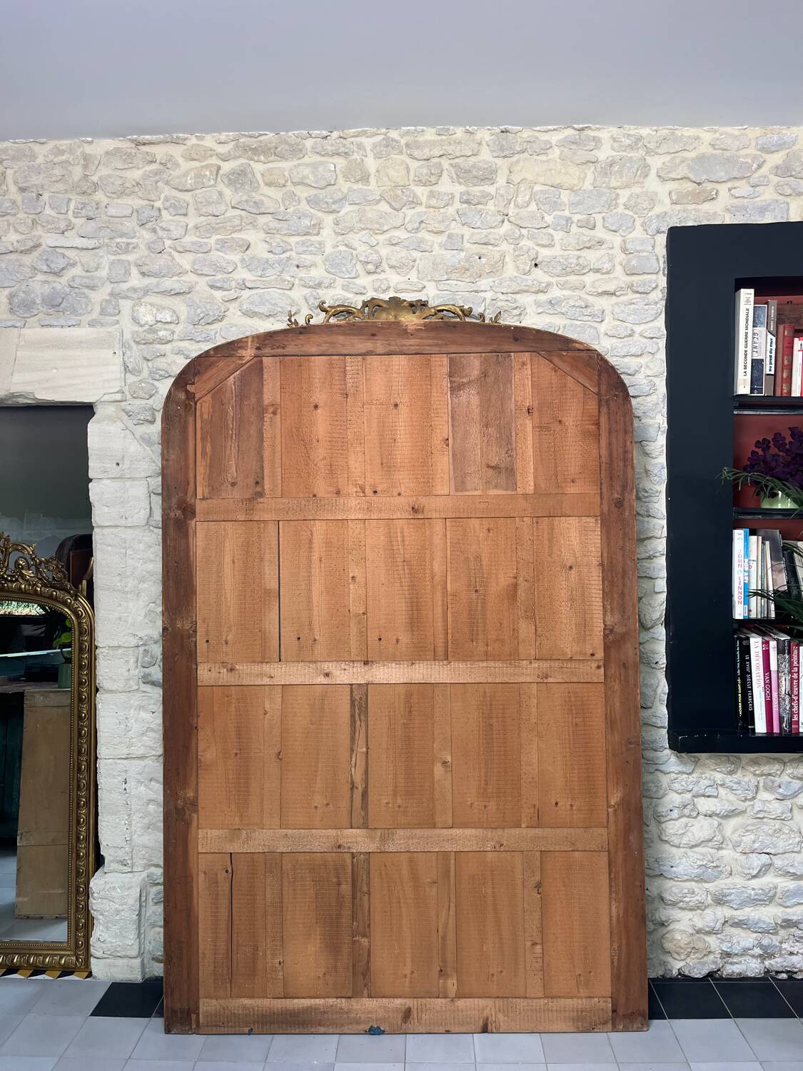 Miroir ancien Louis-Philippe 232,5/148cm  à fronton et perlé, mercure