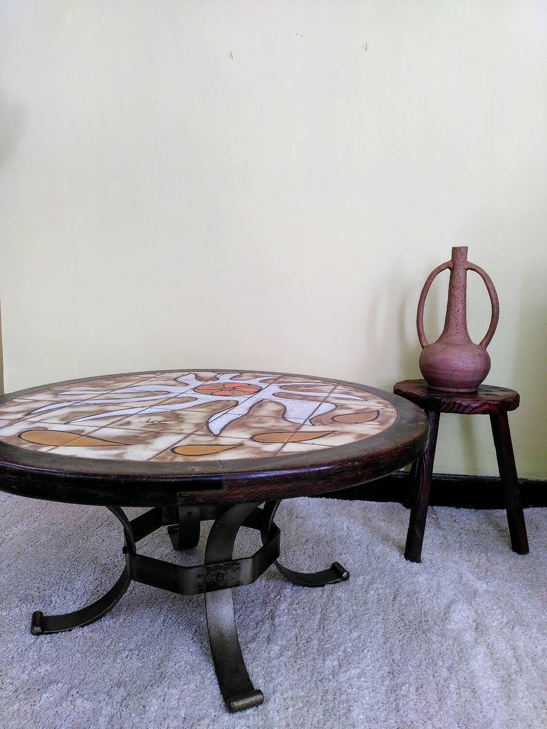 Ceramic coffee table by Dan