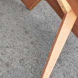 Tripod table