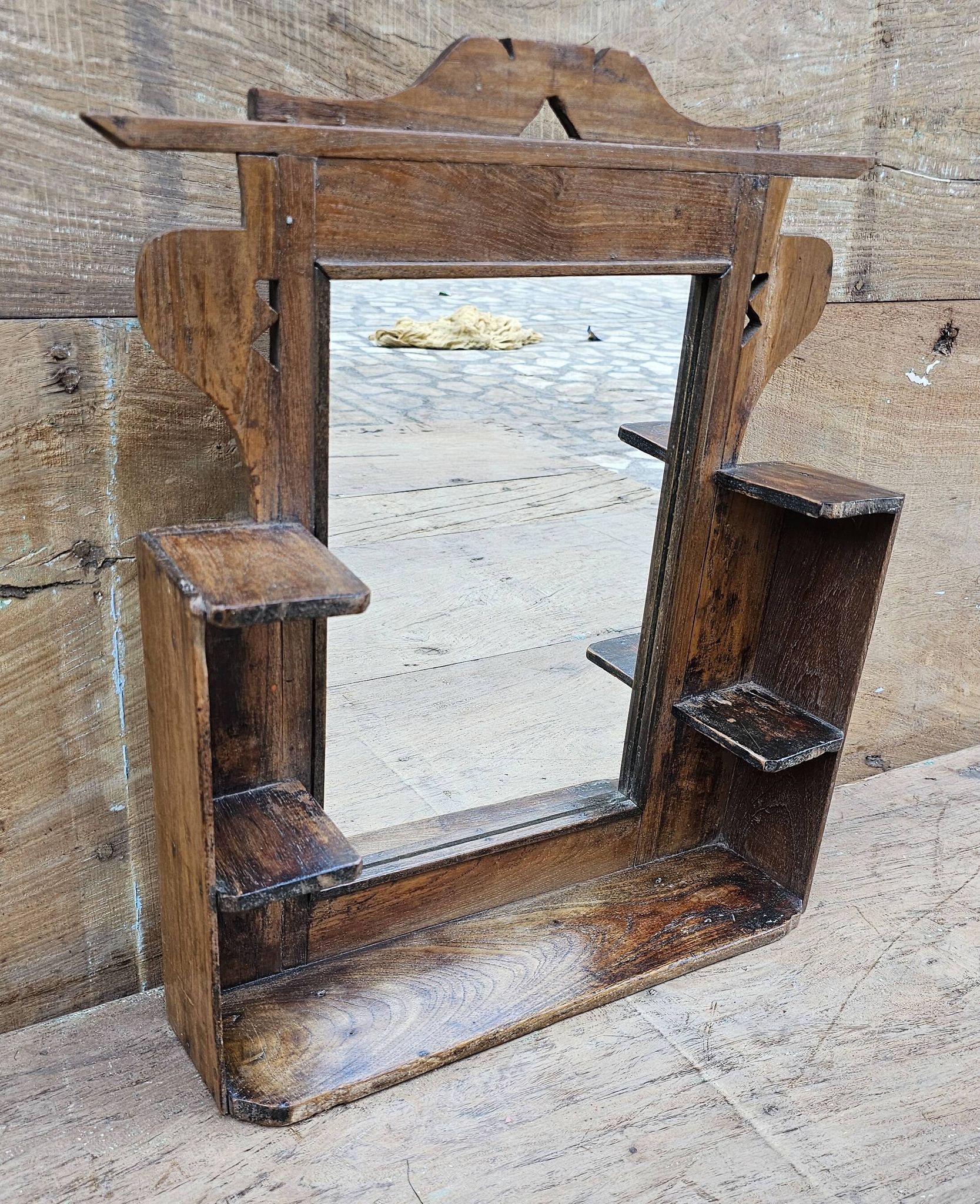 Ancien miroir - étagère Art déco en teck birman