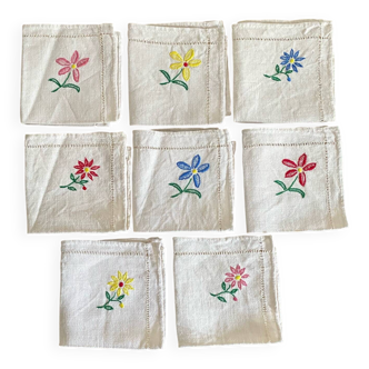Embroidered linen square napkins